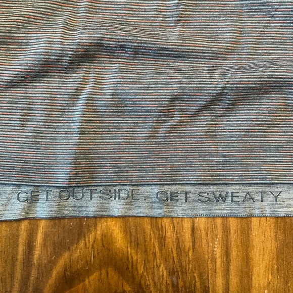 Lululemon Men’s XL Metal Vent Tech Shirt - Picture 3 of 5